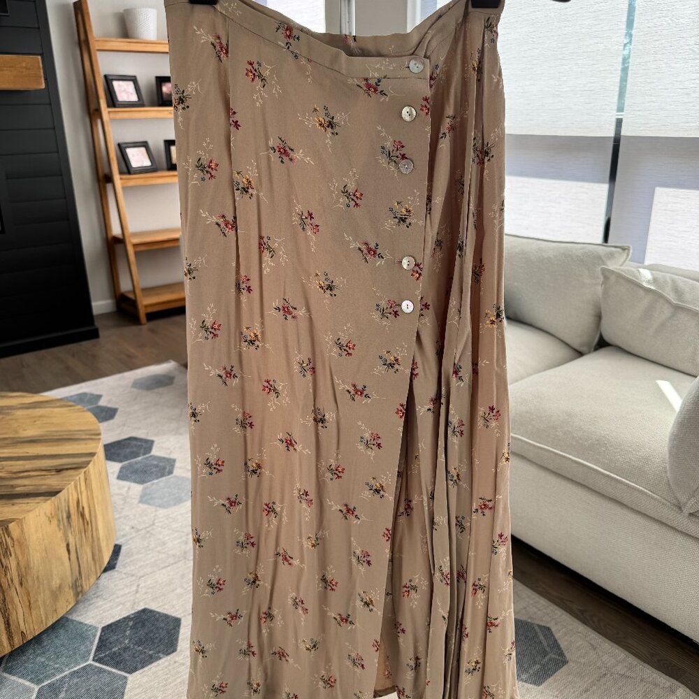 Breeches beige floral print midi wrap skirt